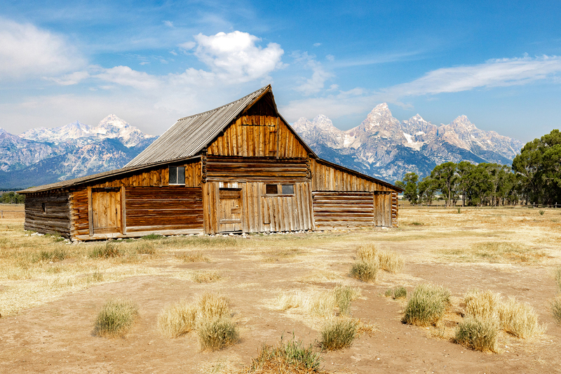 WY04.jpg :: The famous T.A. Moulton barn foregrounding the Tetons

Grand Tetons WY - Summer 2024