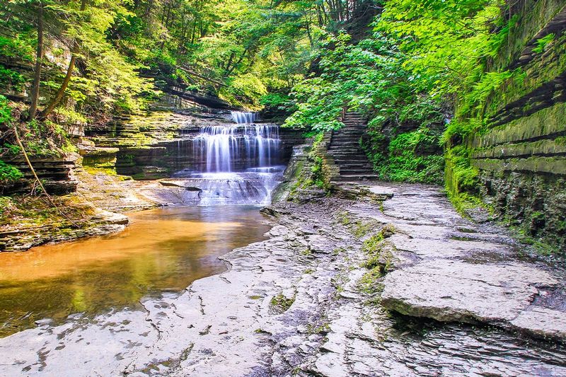 NY406.jpg :: Midway up Buttermilk Falls State Park - Ithaca NY Spring 2015