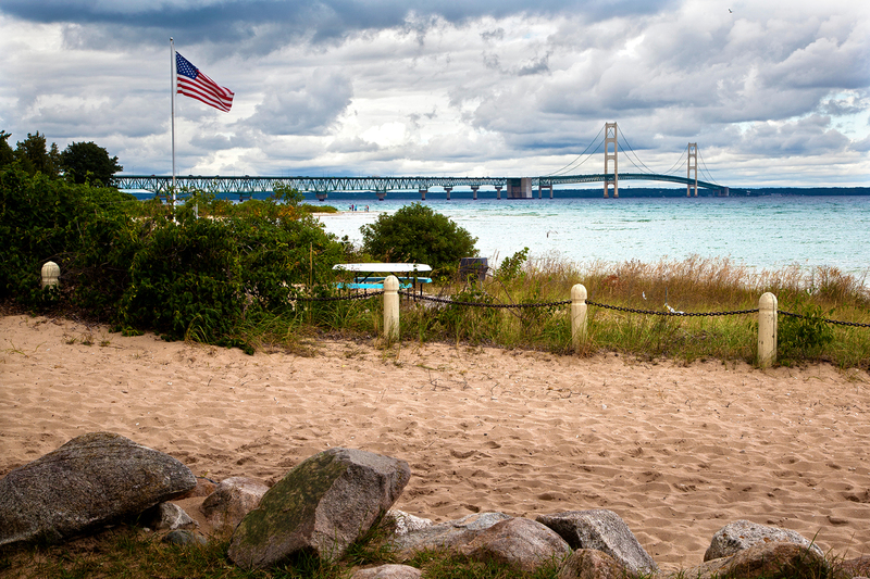MI007.jpg :: The Mackinac Bridge on a stormy day

Mackinaw City, MI - 2011