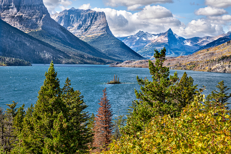 MT008.jpg :: The view West along St Mary's Lake in Glacier National Park

Glacier National Park, MT - Fall 2019