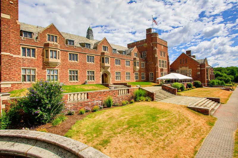 NY478.jpg :: Colgate Rochester Crozer Divinity School

Rochester NY - Summer 2016