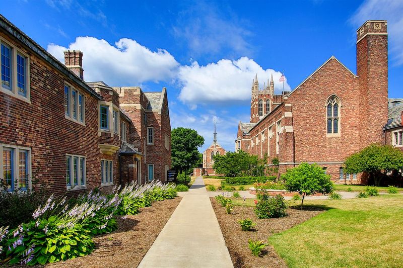 NY479.jpg :: Colgate Rochester Crozer Divinity School

Rochester NY - Summer 2016