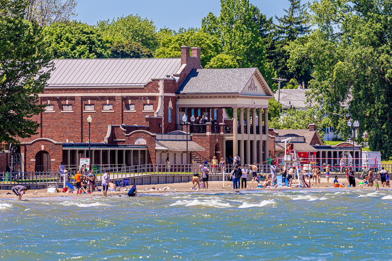 NY698.jpg :: The view, from the pier at Ontario Beach State Park, of the \