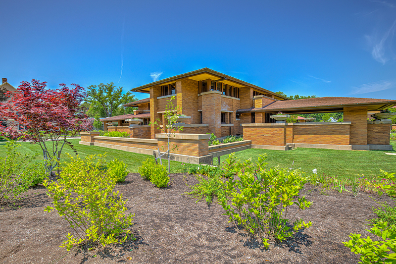 NY711.jpg :: The Darwin D. Martin House Complex was designed by Frank Lloyd Wright and built between 1903 and 1905

Buffalo NY - Summer 2019