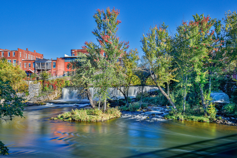 VT034.jpg :: Middlebury Falls as it feeds into Otter Creek

Middlebury VT - Fall 2021