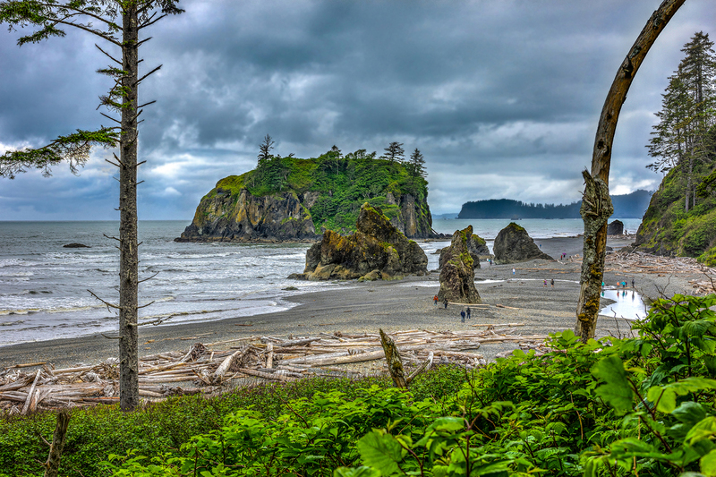 WA003.jpg :: Sea Stacks along the Pacific Coastline

Ruby Beach in WA - Summer 2022