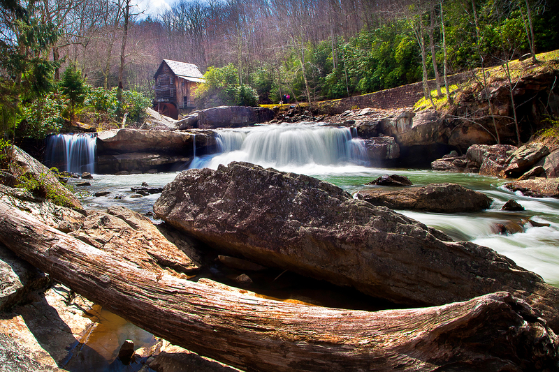 WV001.jpg :: Looking upstream towards Babcock State Park's operational Grist Mill

Clifftop WV - Spring 2011
