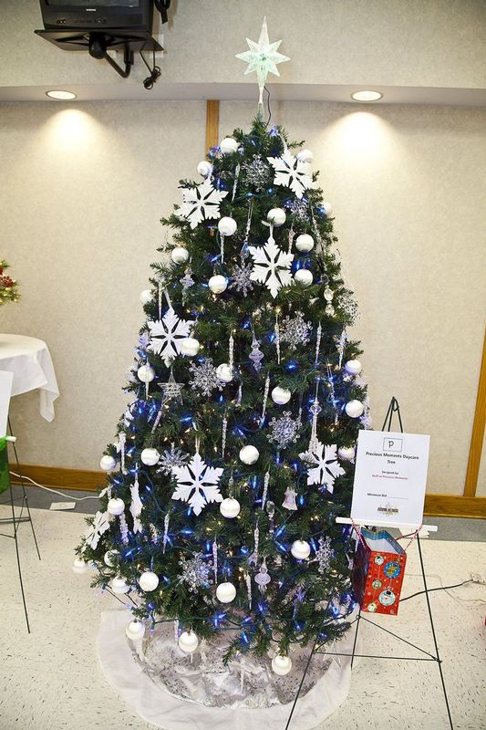 FestivalTrees_Auction_2015_15.jpg