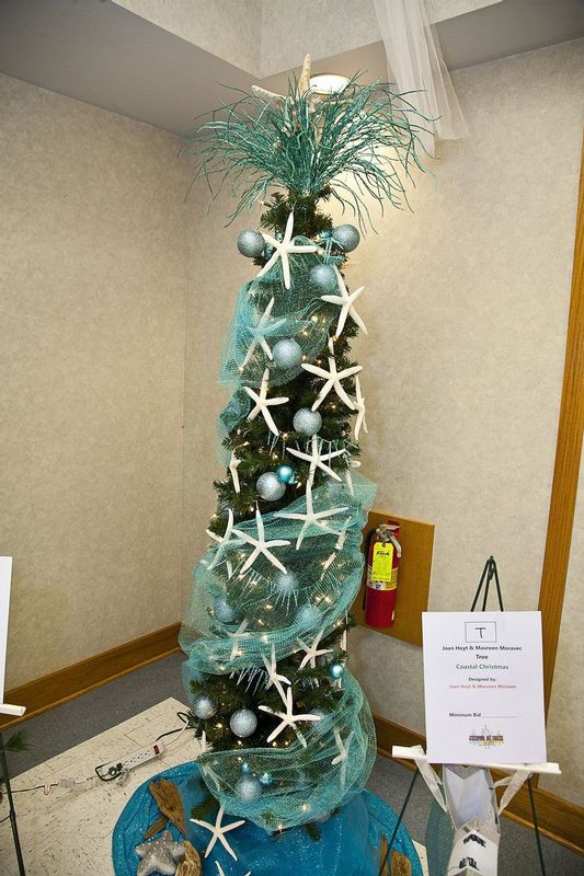 FestivalTrees_Auction_2015_19.jpg
