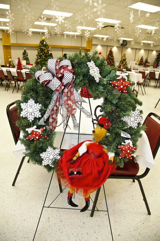 FestivalTrees_Auction_2015_28.jpg