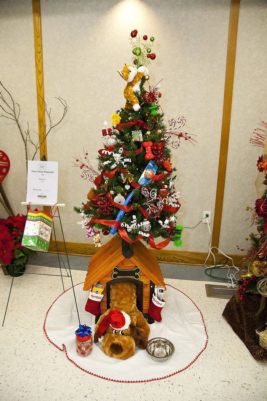 FestivalTrees_Auction_2015_40.jpg