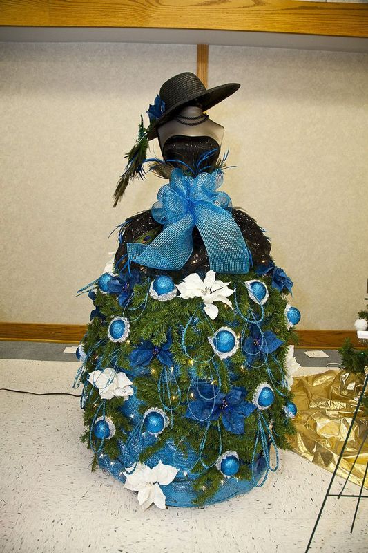 FestivalTrees_Auction_2015_7.jpg