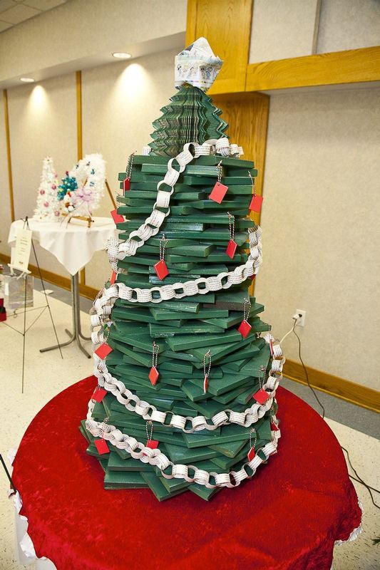 FestivalTrees_Auction_2015_9.jpg