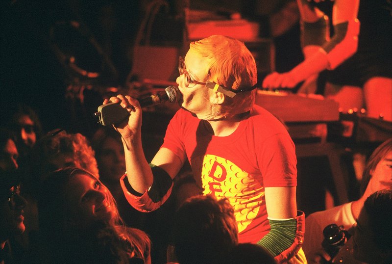 Devo 9  SF   1978.jpg :: Devo arrived at the FAB Mab in SF for 2 nights on Jan.6&7,78..it was chaos when they returned in May & many fans were shut out...these photos were taken @ the much larger Old Waldorf club the following Nov.10,11...4 sell out shows & the crowd went crazy..the last time Devo played a club in SF....