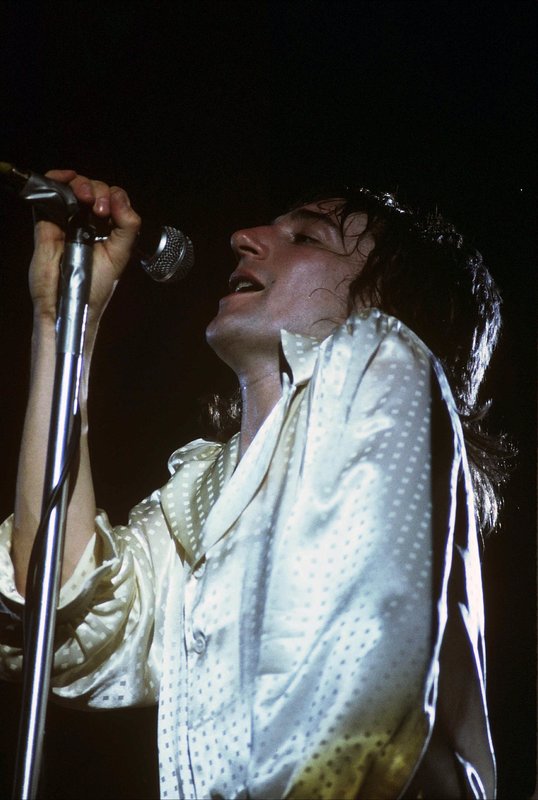 Rod Stewart...105.jpg :: Rod Stewart would go solo & Ron Wood would depart to join the Stones after this final US tour of the Small Faces..I'd read somewhere that some promoters had advertised the tour as 'Rod Stewart & the Faces' which caused some tempers to flare within the group..a great farewell tour from the Small Faces..Rory Gallagher supported this show in SF @ the Cow Palace on 10/9/73....