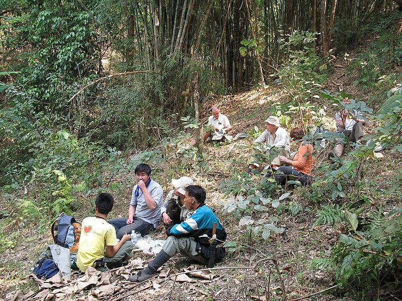 R27.jpg :: We will find a nice peaceful place for our picnic lunch. 