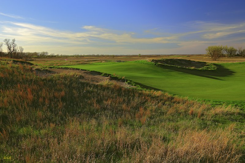 A106--1257 with signature.jpg :: The 12th hole at Awarii Dunes, a private golf club located in Kearney, Nebraska.  Designed by Jim Engh and built by Neibor Construction.  April, 2011; PM shoot.  Photograph by Paul Hundley.