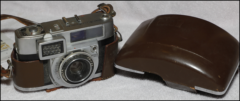 Autowide with Rokkor 35mm f28 and case.jpg