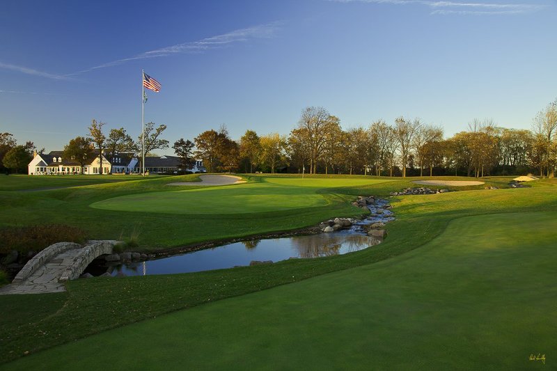 C111--1852  1200px  V1  SS with signature.jpg :: The (par 5) 18th hole at Conway Farms GC, a private country club in Lake Forest, Illinois.  Course design by Tom Faxio.  Site of the 2012 USGA Mid Amateur Championship and the PGA's 2013 BMW Championship.  October, 2010.  PM shoot.  Photograph by Paul Hundley.