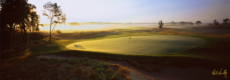 E101--0804  800px.jpg :: Erin Hills golf course, eightht hole; Erin, Wisconsin