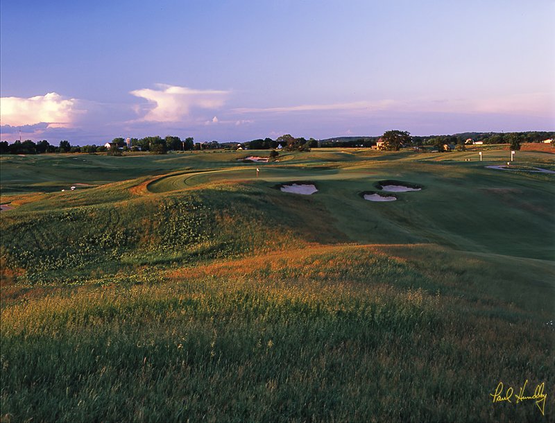 E101--0905  FPO 800px.jpg :: Erin Hills golf course, ninth hole; Erin, Wisconsin