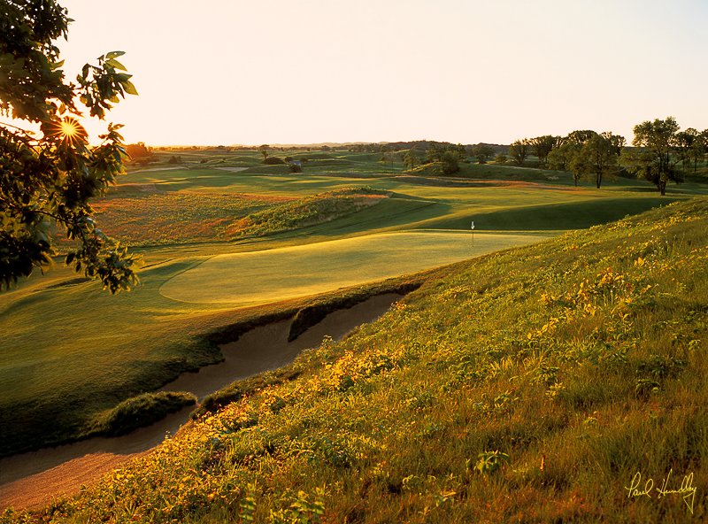 E101--1417  800px.jpg :: Erin Hills golf course, fourteenth hole; Erin, Wisconsin