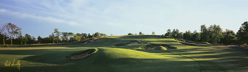 E101--1510  800px.jpg :: Erin Hills golf course, fifteenth hole; Erin, Wisconsin