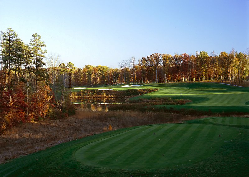 K103--1608  (AR  0.700).jpg :: Kinloch GC, sixteenth hole.  (Richmond, VA)