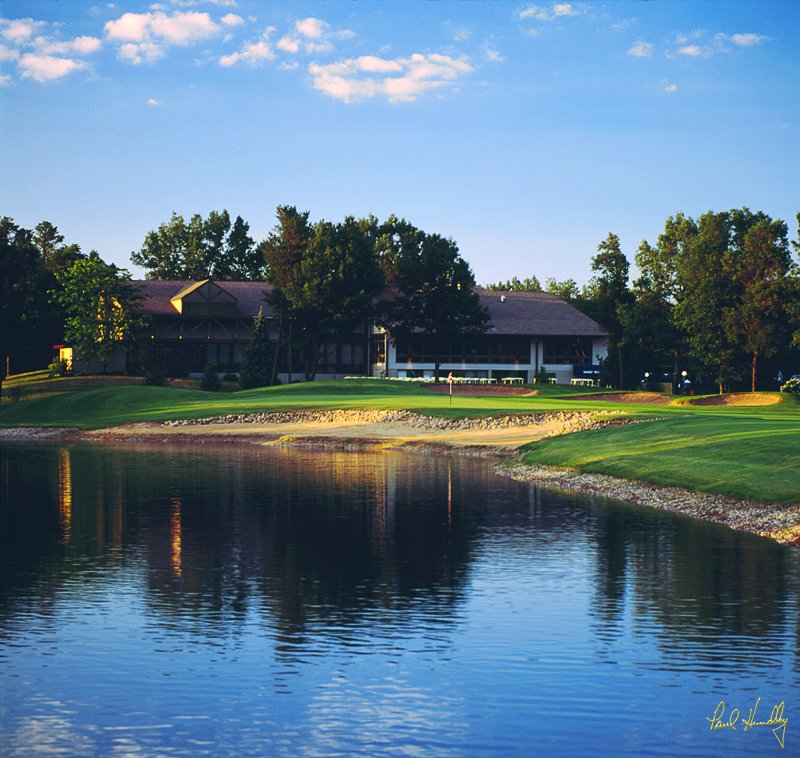 L100b--0901  (1.05  AR).jpg :: Ninth hole on the Pines course; Lake Arrowhead GC, Nekoosa, Wisconsin