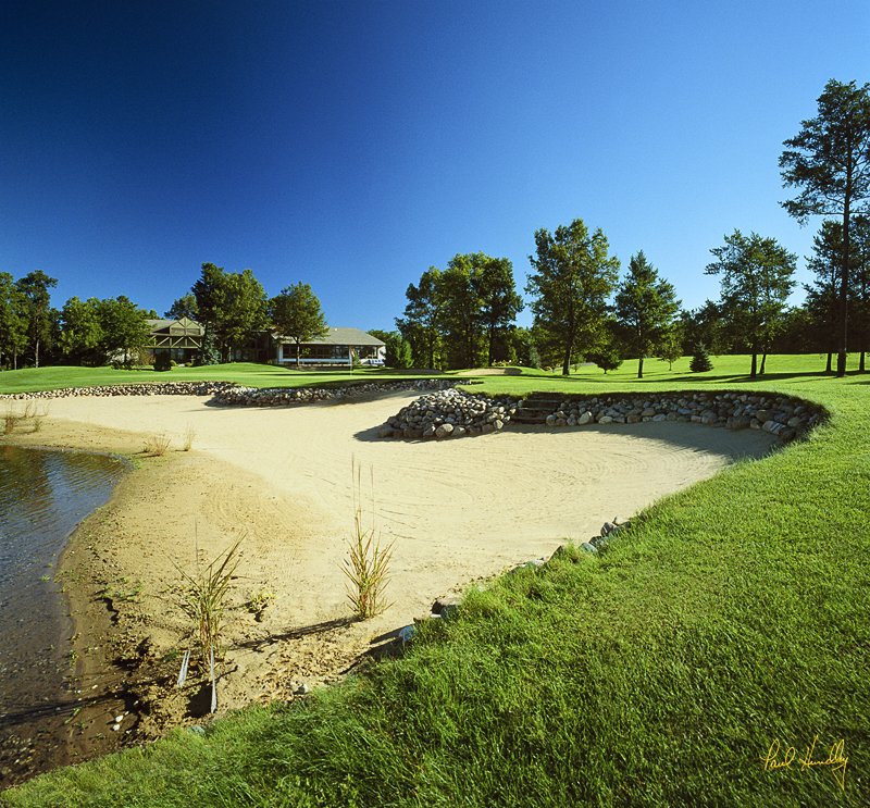 L100b--0906  (1.05  AR).jpg :: Ninth hole on the Pines course; Lake Arrowhead GC, Nekoosa, Wisconsin