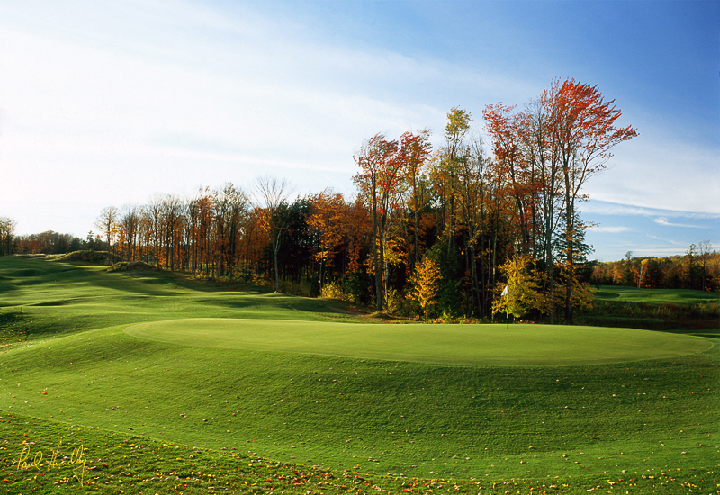 M112a--0102  800px.jpg :: Greywalls course at Marquette Golf Club; first hole; Marquette, Michigan.  AR 0.7