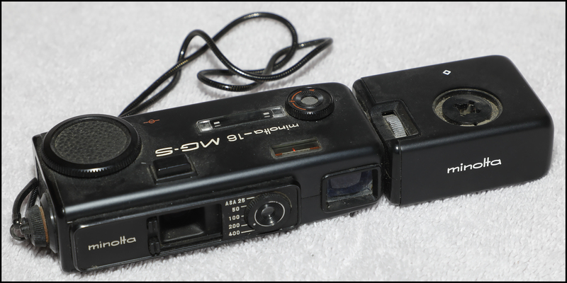 MG-S black with detachable Cube Flashgun case  9.jpg
