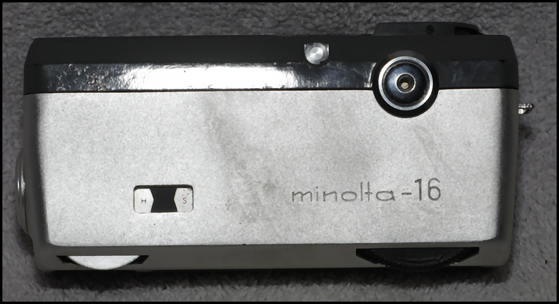 Minolta-16 EE  II  05.jpg