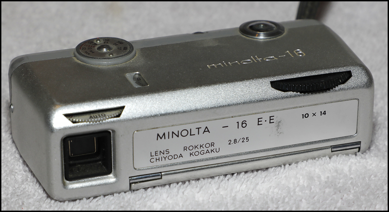 Minolta-16 EE with strap  01.jpg