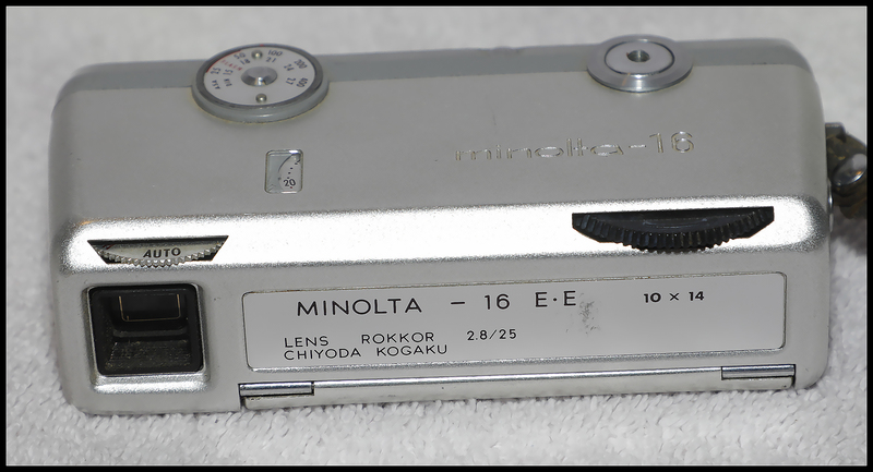 Minolta-16 EE with strap  7.jpg