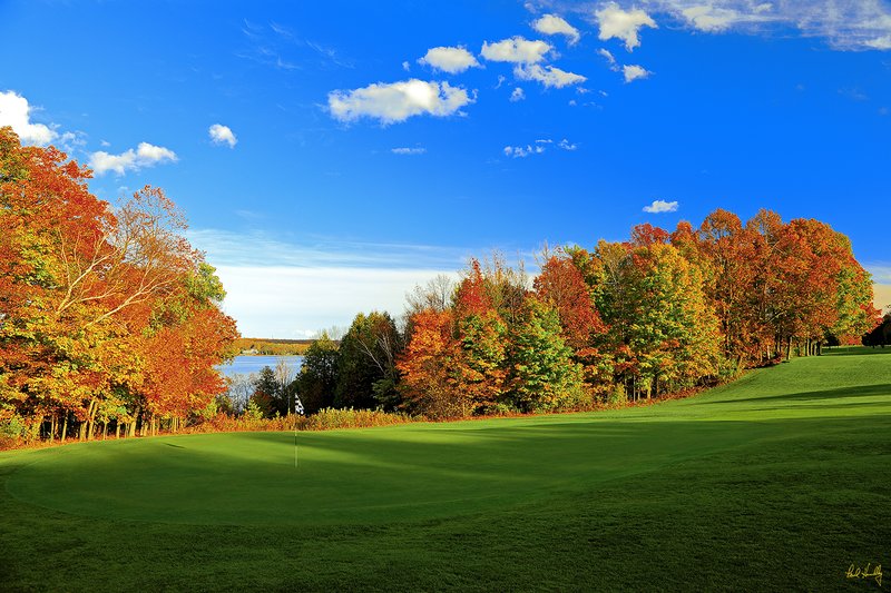 P101--1150  1500px  V2  SS.jpg :: The 11th hole at Peninsula State Park GC, a daily fee golf course in Ephraim, Door County, Wisconsin.  October, 2010.  PM shoot.  Photo by Paul Hundley.