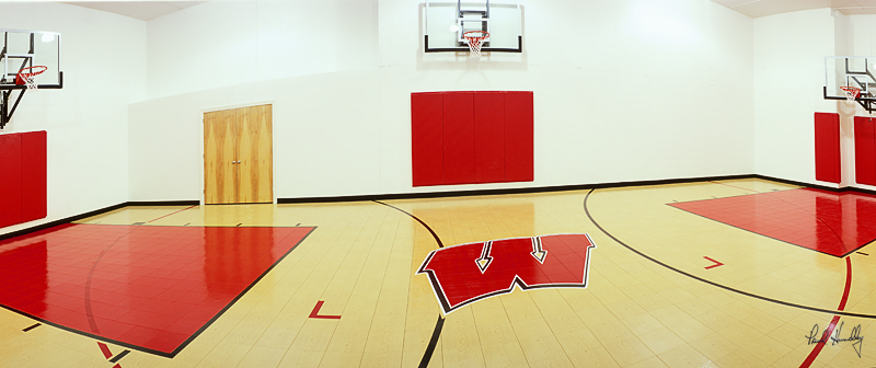 Panos BB court 04  800px.jpg :: Indoor basketball court; private residence