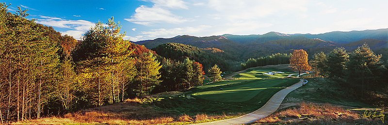 S116--1303  FPO proof scan.jpg :: Sequoyah National Golf Club, Cherokee, North Carolina, thirteenth hole