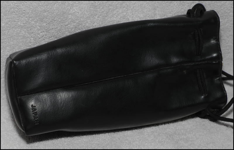 Soft pouch 1  02.jpg