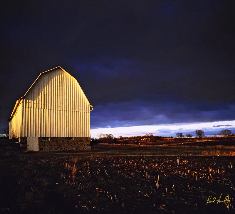 WI--Ozaukee county 008  800px.jpg :: Barn and Passing Storm; Green Bay Road; Ozaukee County, Wisconsin