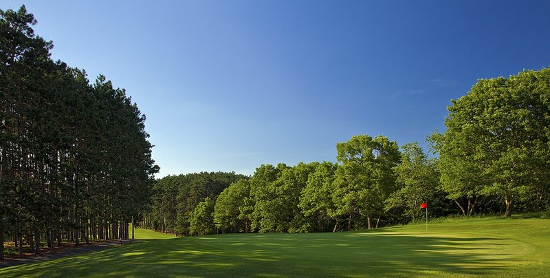 C112b--0850  V1  1200px with signature  SS.jpg :: The par four 8th hole on the Pines Course at Christmas Village Resort in Wisconsin Dells, Wisconsin.  Christmas Village Resort is a 1400 acre resort development which includes 27 holes of golf.  Photograph by Paul Hundley; June, 2013