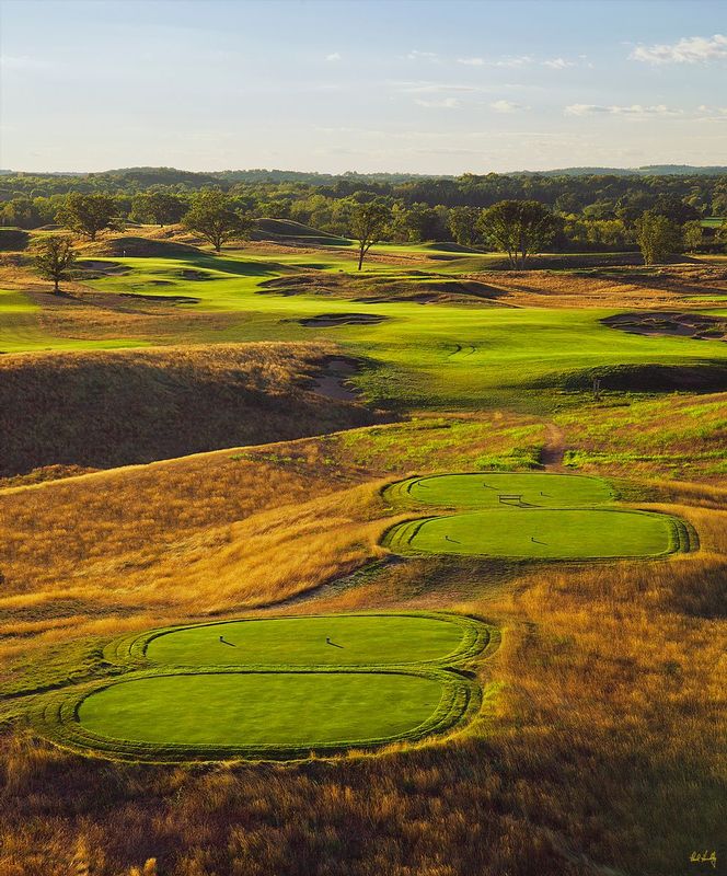 E101--0760  V1  1500px  SS - with signature.jpg :: The par five 7th hole at Erin Hills, a daily fee golf course in Erin, Wisconsin.  Erin Hills was designed by Hurdzan/Fry and Ron Whitten and built by Landscapes Unlimited, LLC, and has been choosen to host the 2011 US Amateur Chanpionship and the 2017 US Open Championship.  Photo by Paul Hundley; taken in September, 2012.