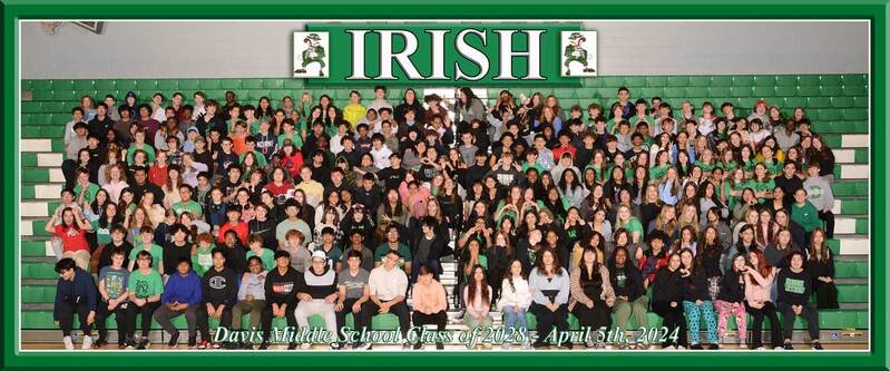 DavisMS_8th-28_10x24_Fun-Pose.jpg