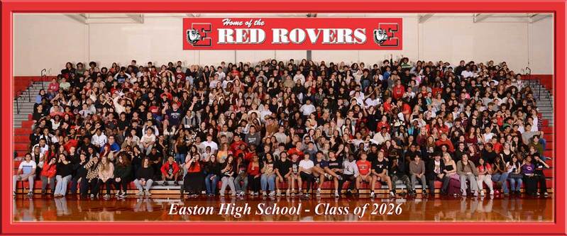 EAHS_12th26_10x24_Fun_7535.jpg
