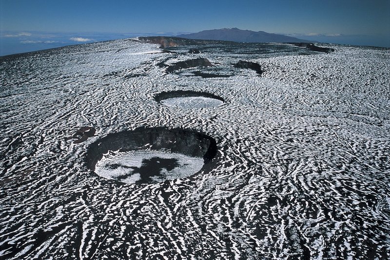 GBL-HVNP-14.jpg :: snow on Mauna Loa. HVNP.