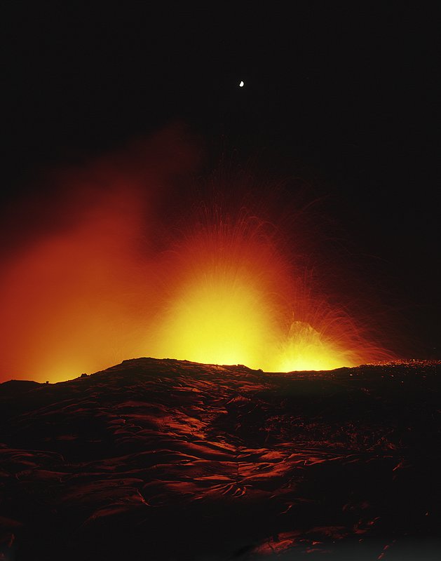 GBL-VLF-53.jpg :: Spatter eruption in Hawaii Volcanoes National Park