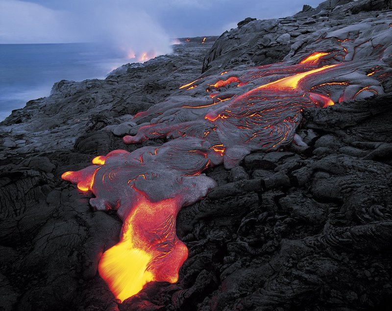 GBL-VLO-3.jpg :: Bright colored lava solidifying near the Pacific Ocean