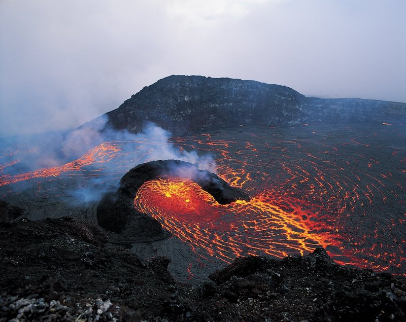 GBL-VLS-32.jpg :: Lava flowing in a spiral form in a rocky landscape