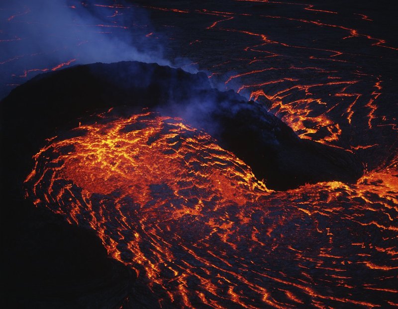 GBL-VLS-40.jpg :: Pahoehoe lava flows from a vent in Hawaii Volcanoes National Park