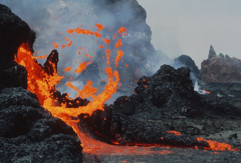 GBL-VLS-41.jpg :: Lava burst forming an abstract colorful composition